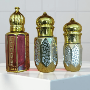 TITAN'S GHILAF E KAABA